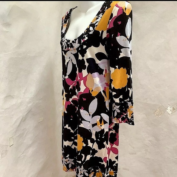 DIANE VON FURSTENBERG 100% Silk Floral Dress - Picture 1 of 10